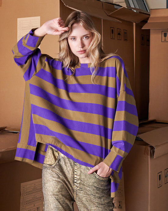 סווטשירט אורבן פסים סגול