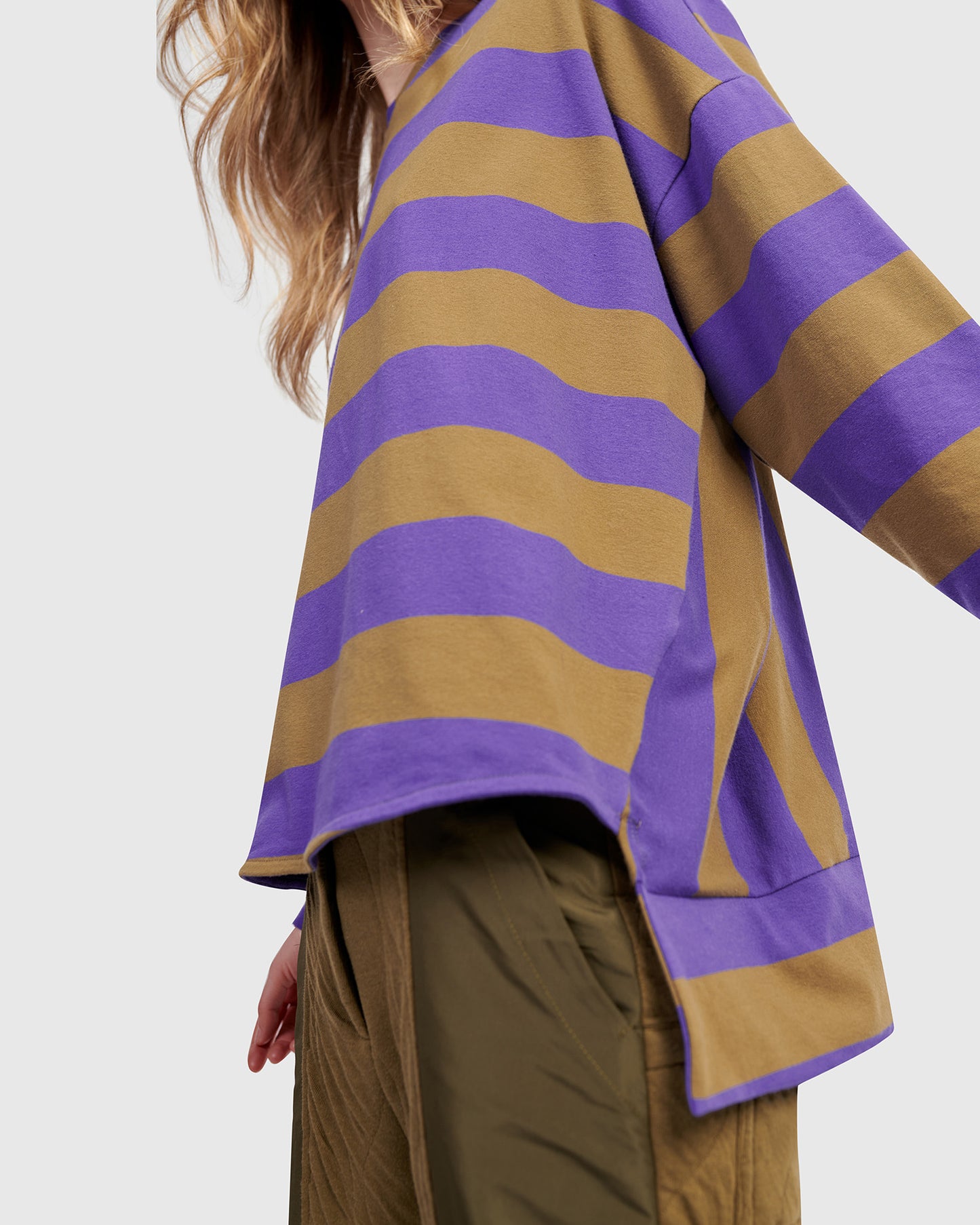 סווטשירט אורבן פסים סגול