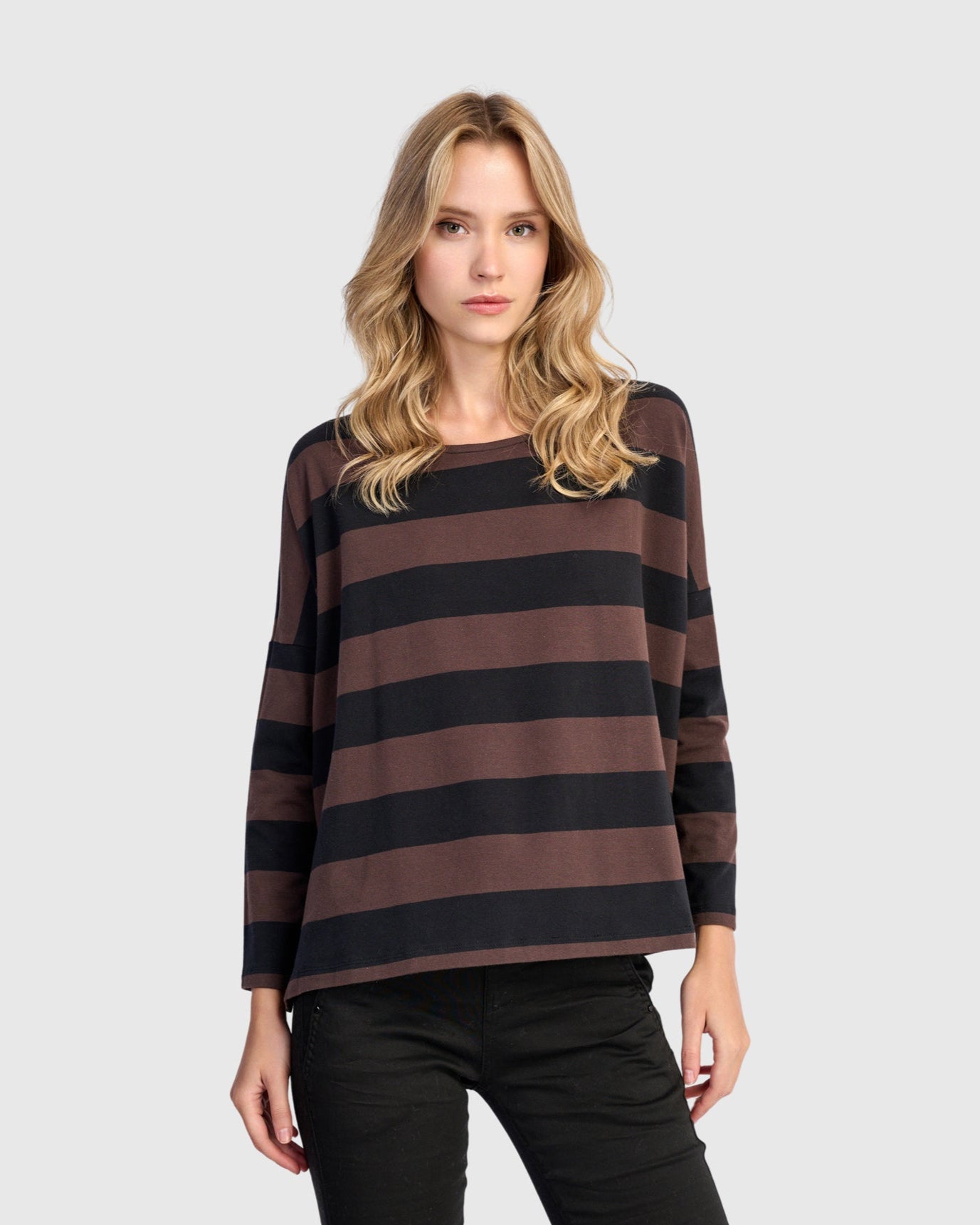 טישירט אורבן פסים חום