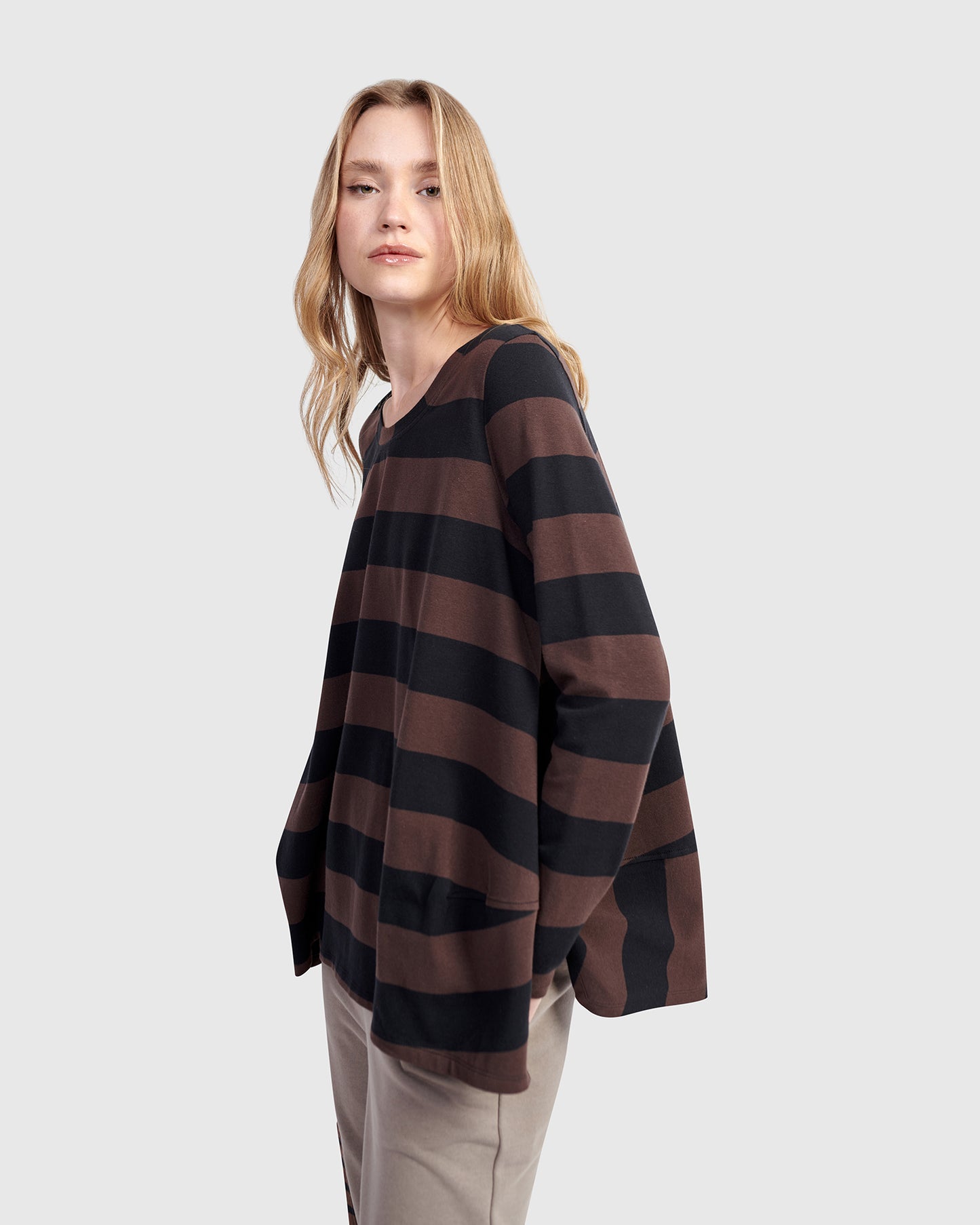 טישירט אורבן פסים חום