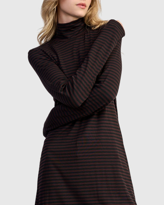 טוניקה אורבן גולף פסים חום