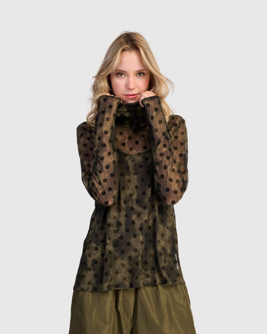 טוניקה אורבן גולף נקודות זית