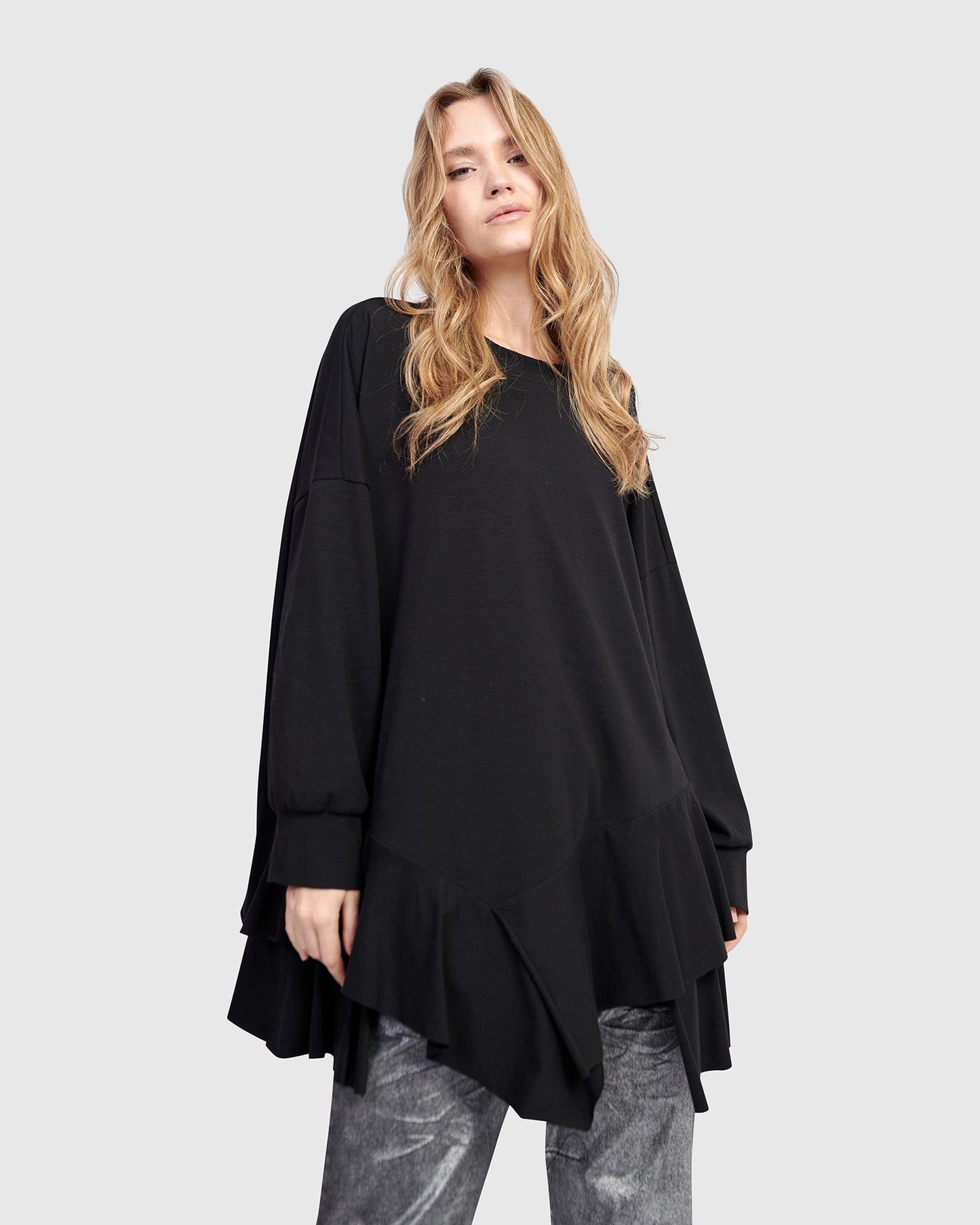 סווטישרט אורבן תלתל שחורה