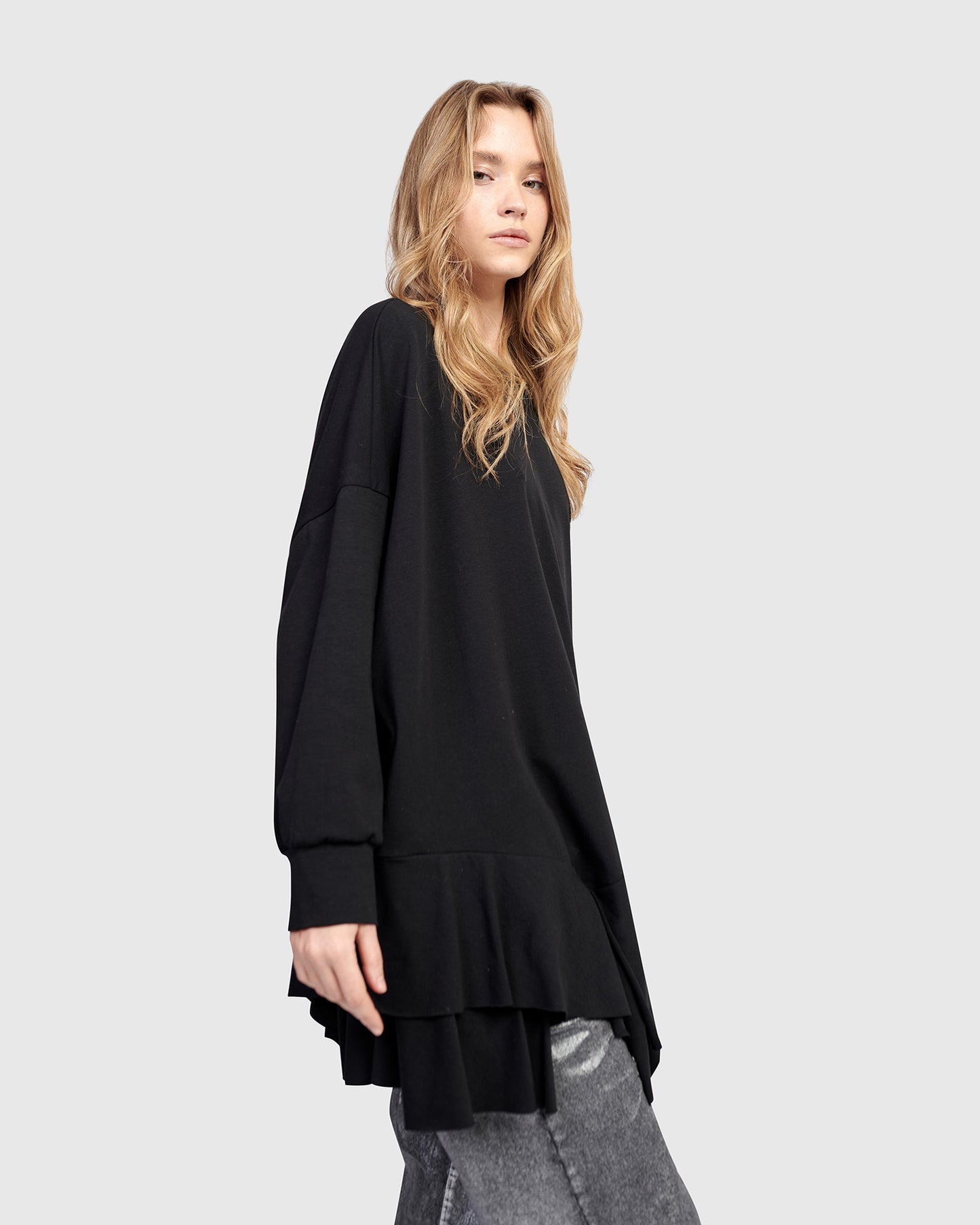 סווטישרט אורבן תלתל שחורה