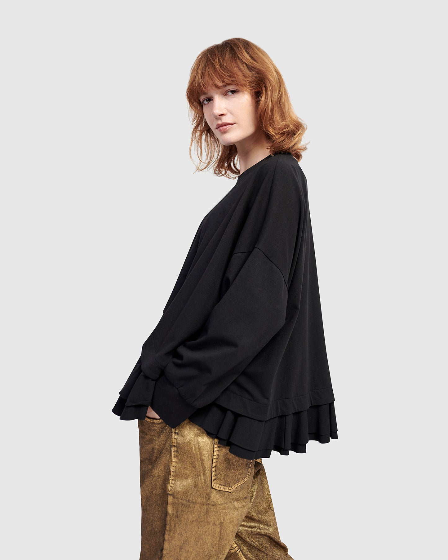 סווטשירט אורבן רחב לב שחור