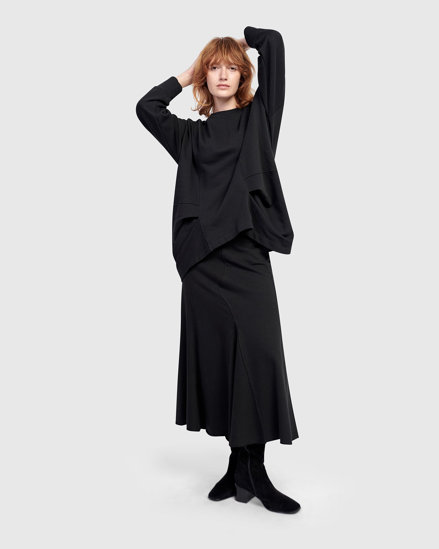 סווטשירט אורבן קפלים שחור