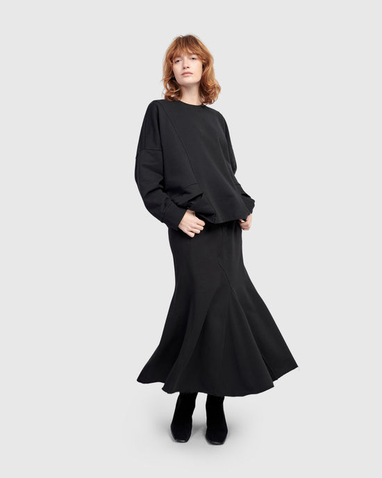 חצאית דג שחורה