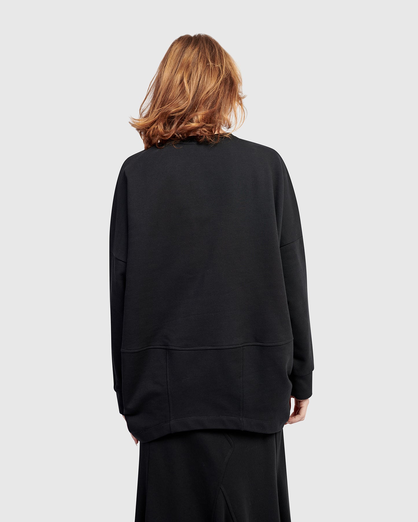 סווטשירט אורבן קפלים שחור