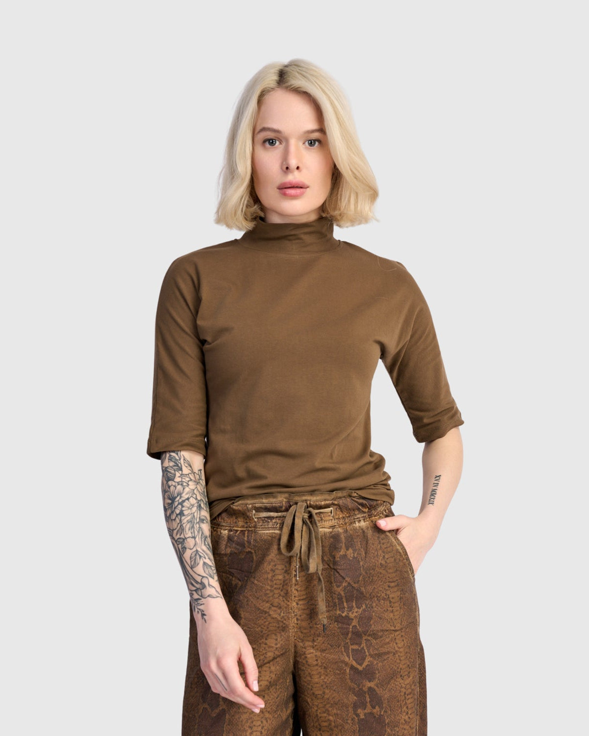 טישירט אורבן חמודה כאמל