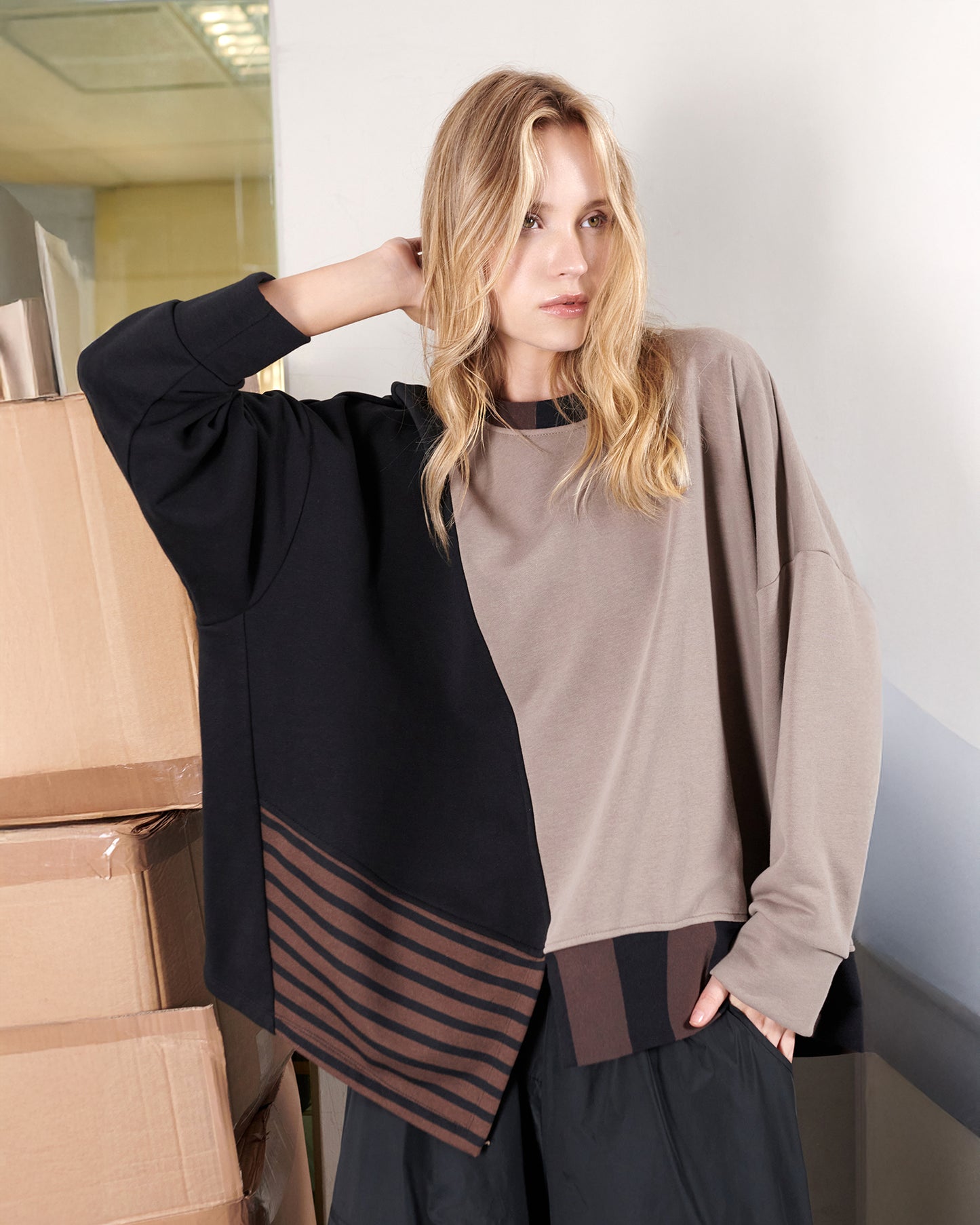 סווטשירט אורבן מחולק מיקס