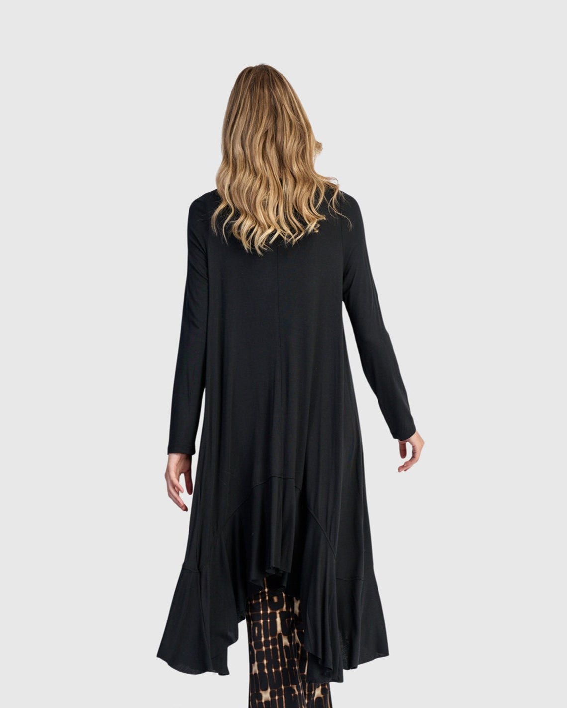 טוניקה אורבן ארוכה מודל שחורה