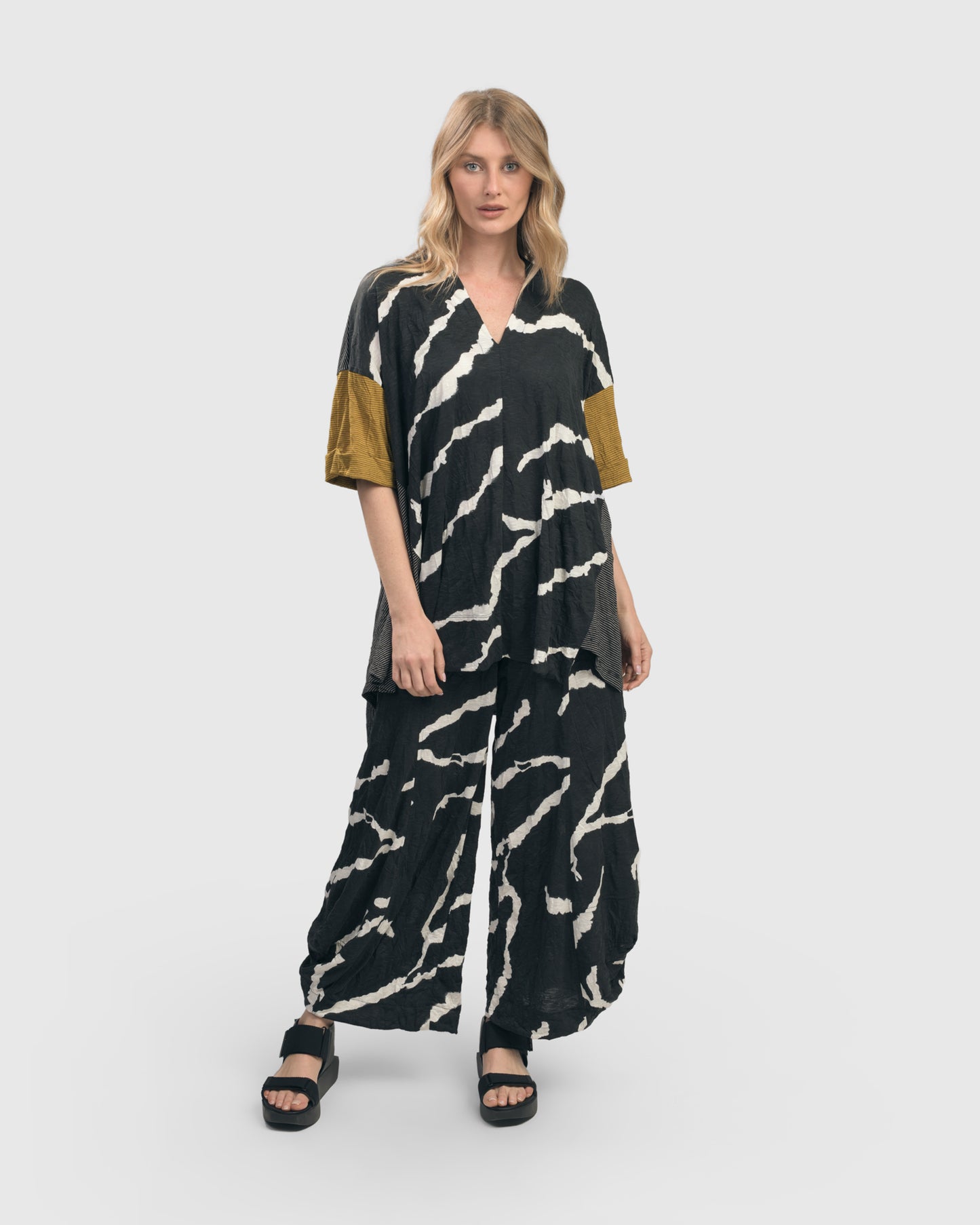 חולצה קרינקל פורצת מיקס