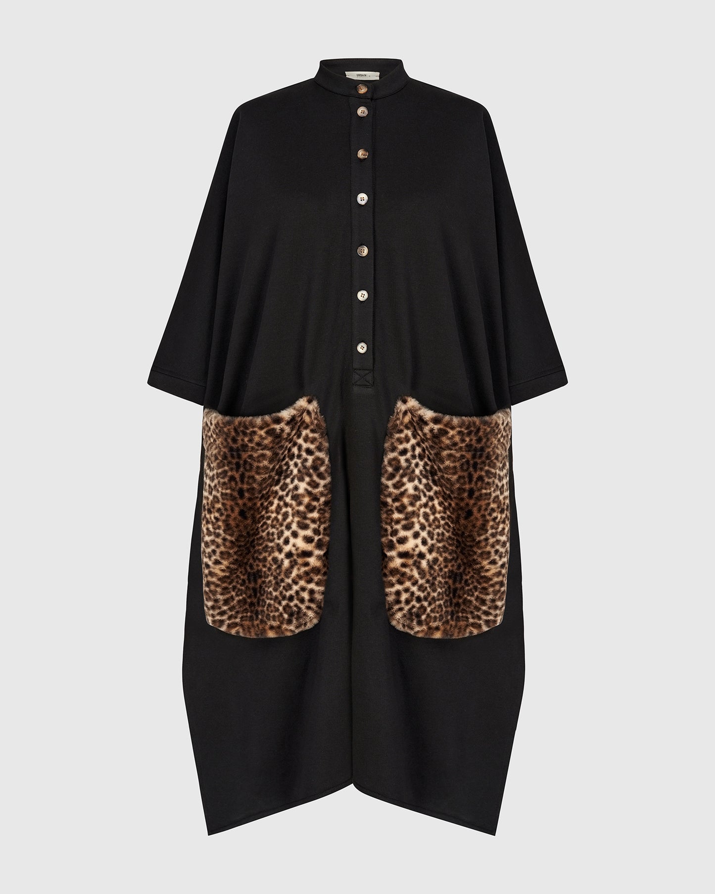 שמלה אורבן פרווה שחורה