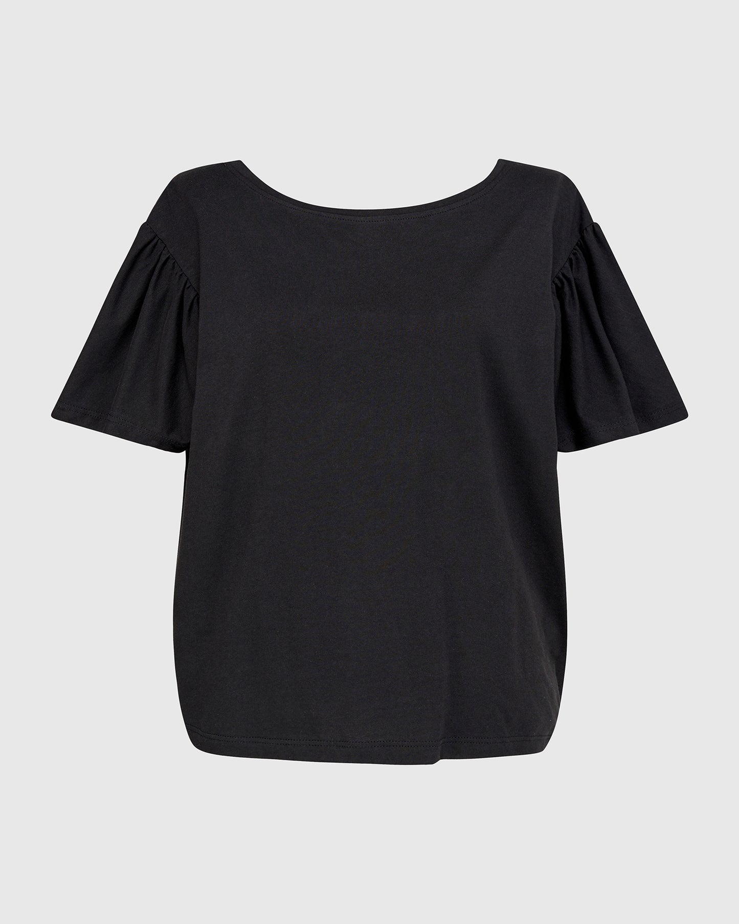 טישירט אורבן קפלים שחורה