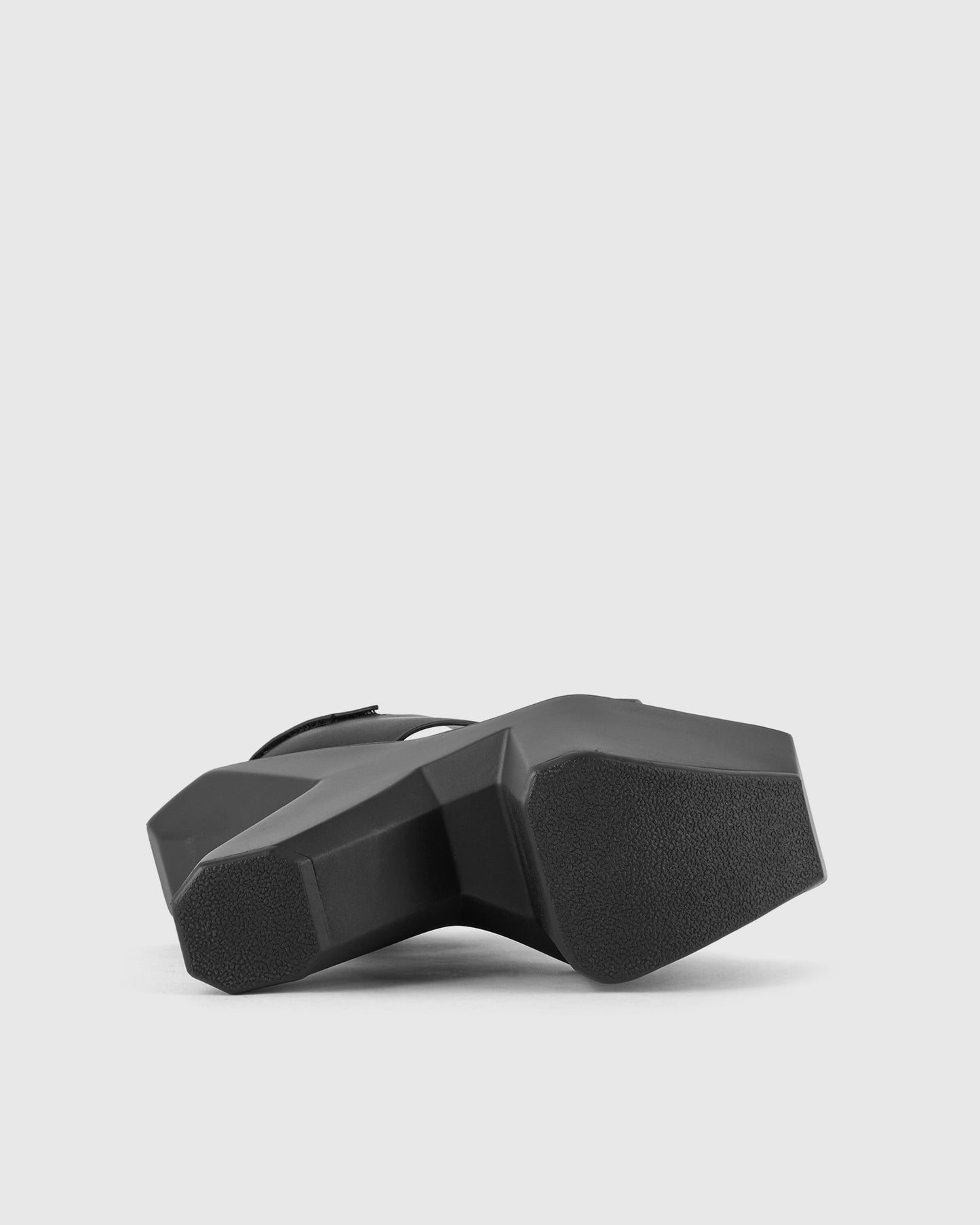 בולדר סנדל שחור