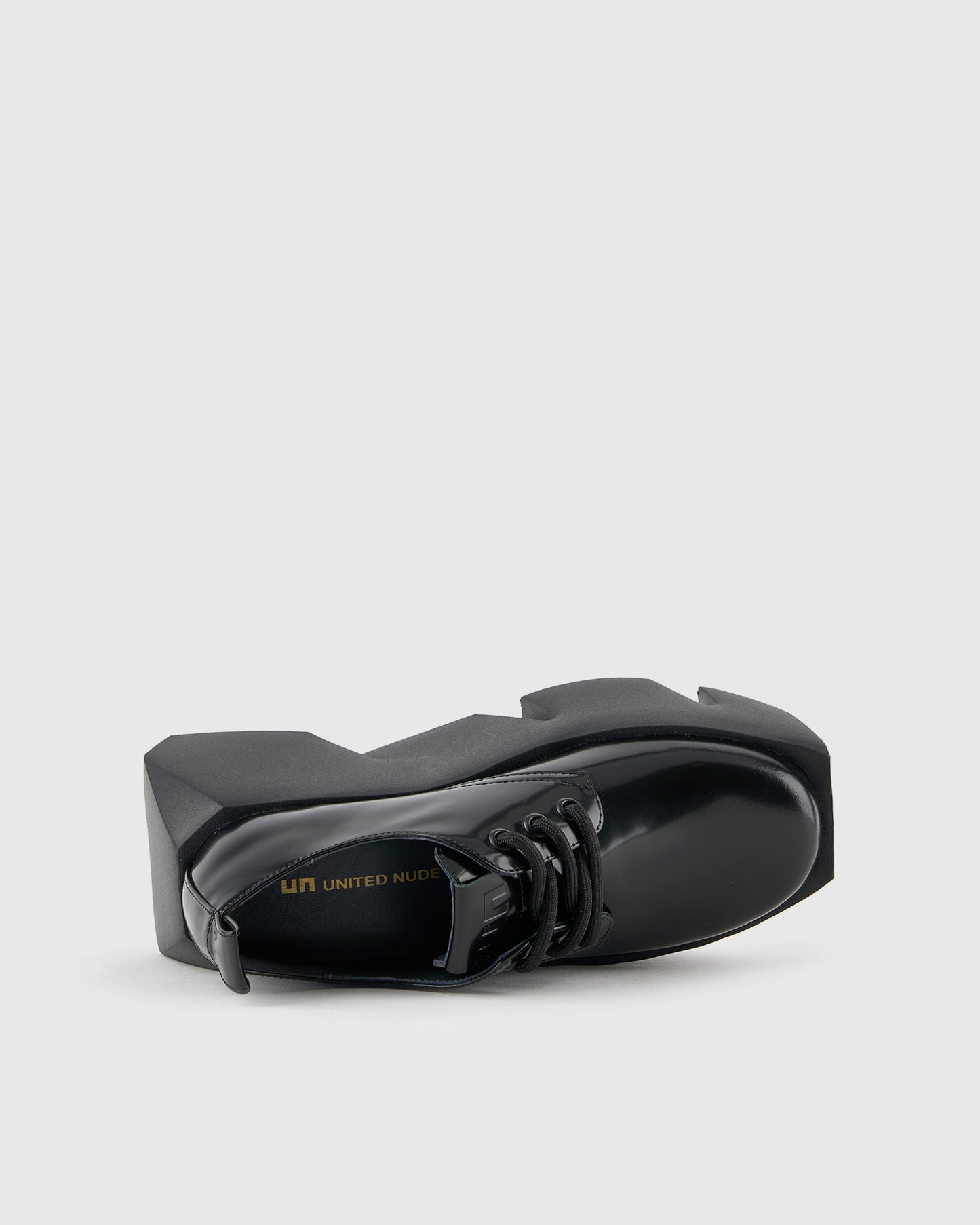 בול דרבי שחור