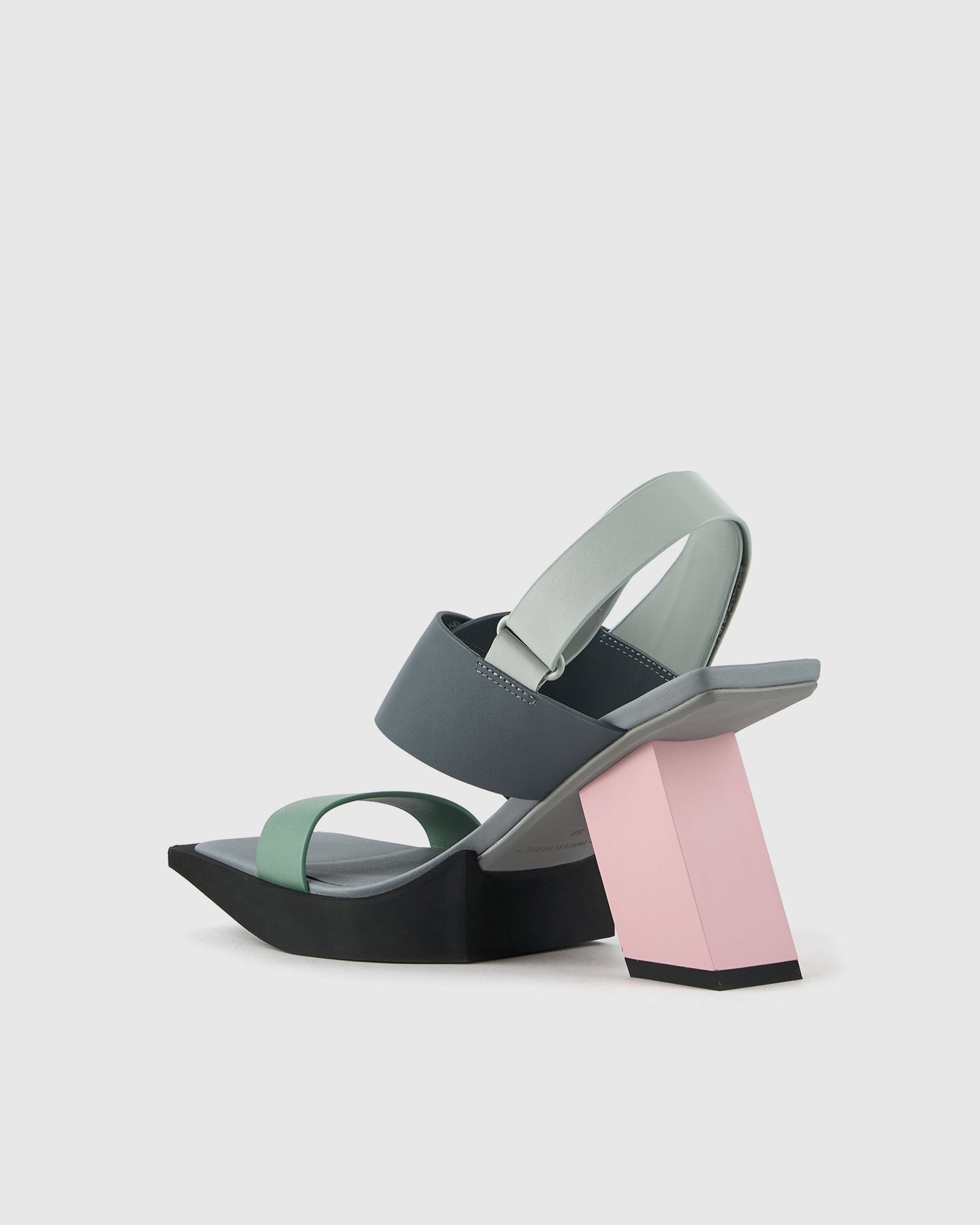 קונסטרקט היי ארקוטק