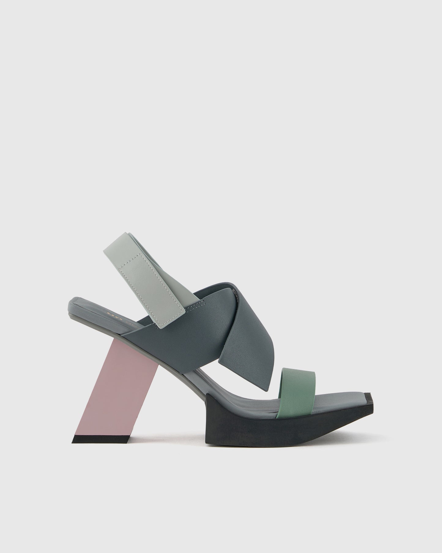 קונסטרקט היי ארקוטק