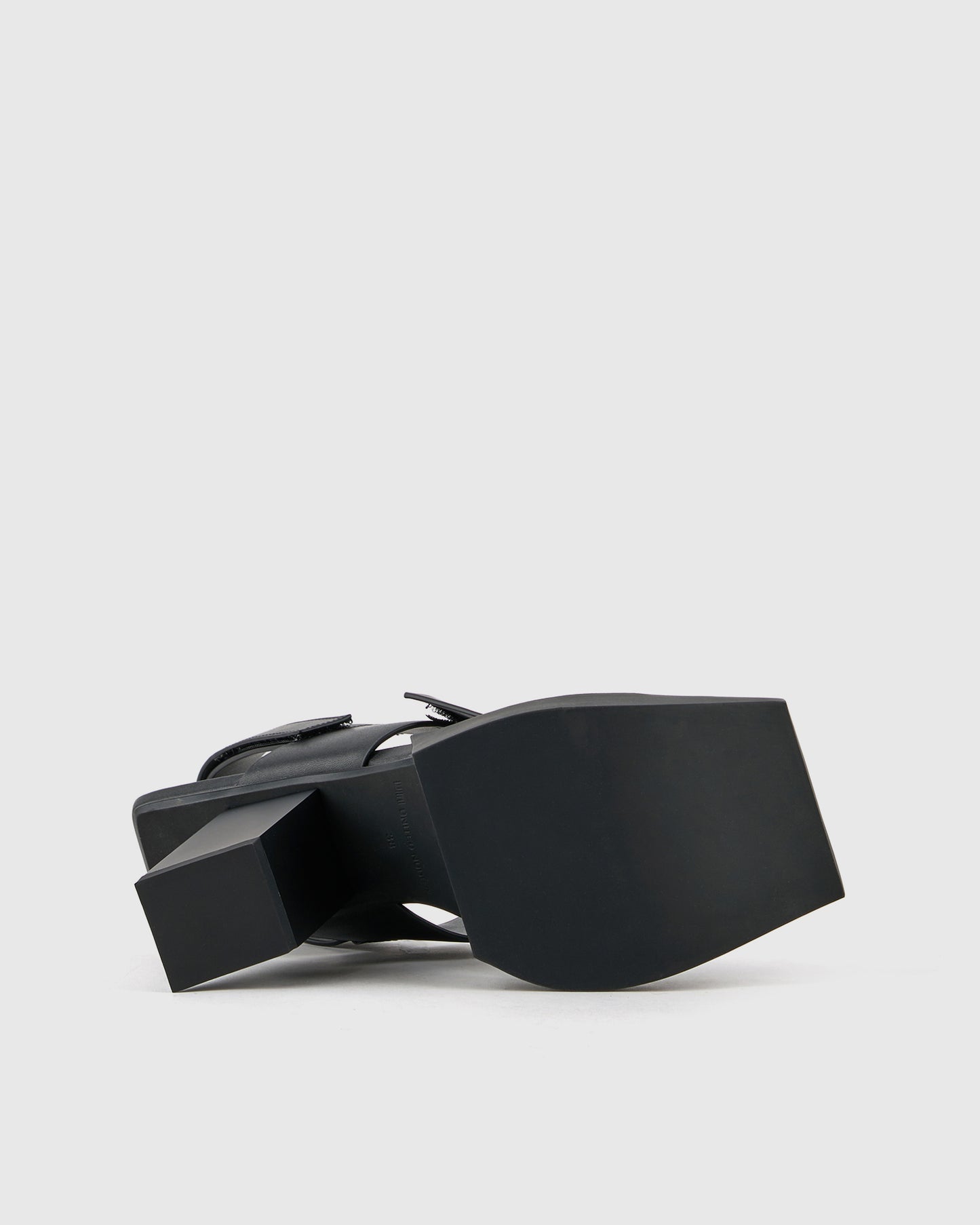 קונסטרקט היי שחור