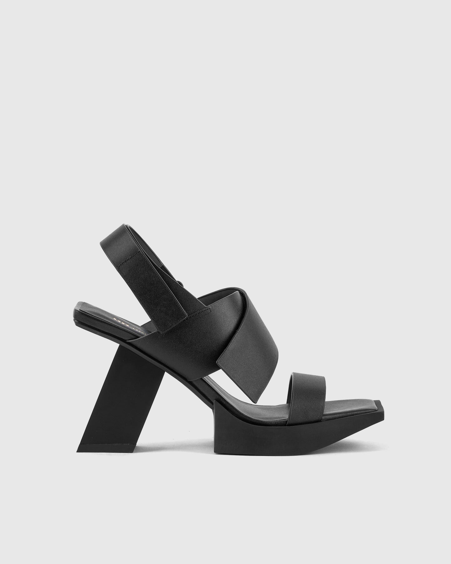 קונסטרקט היי שחור