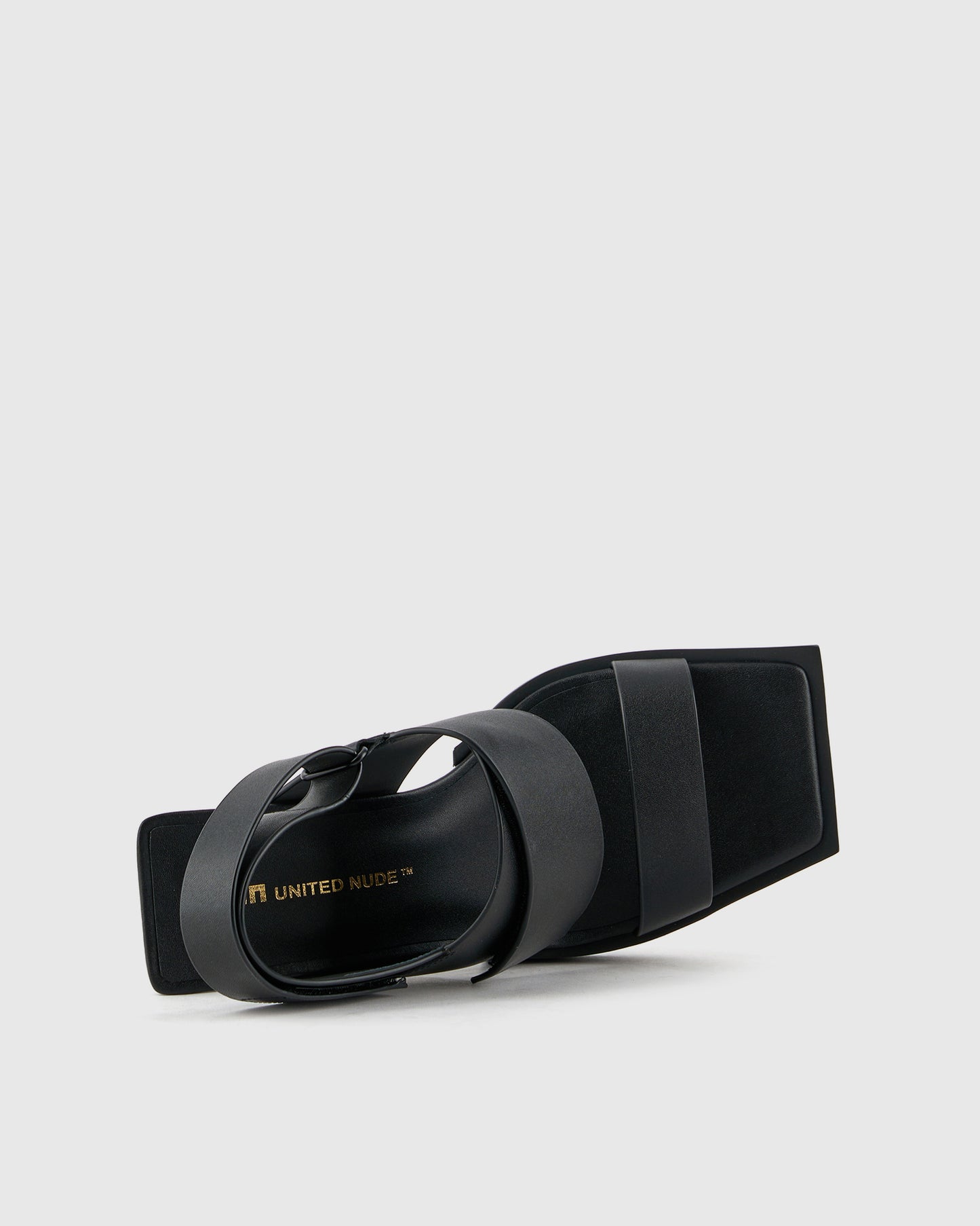 קונסטרקט היי שחור