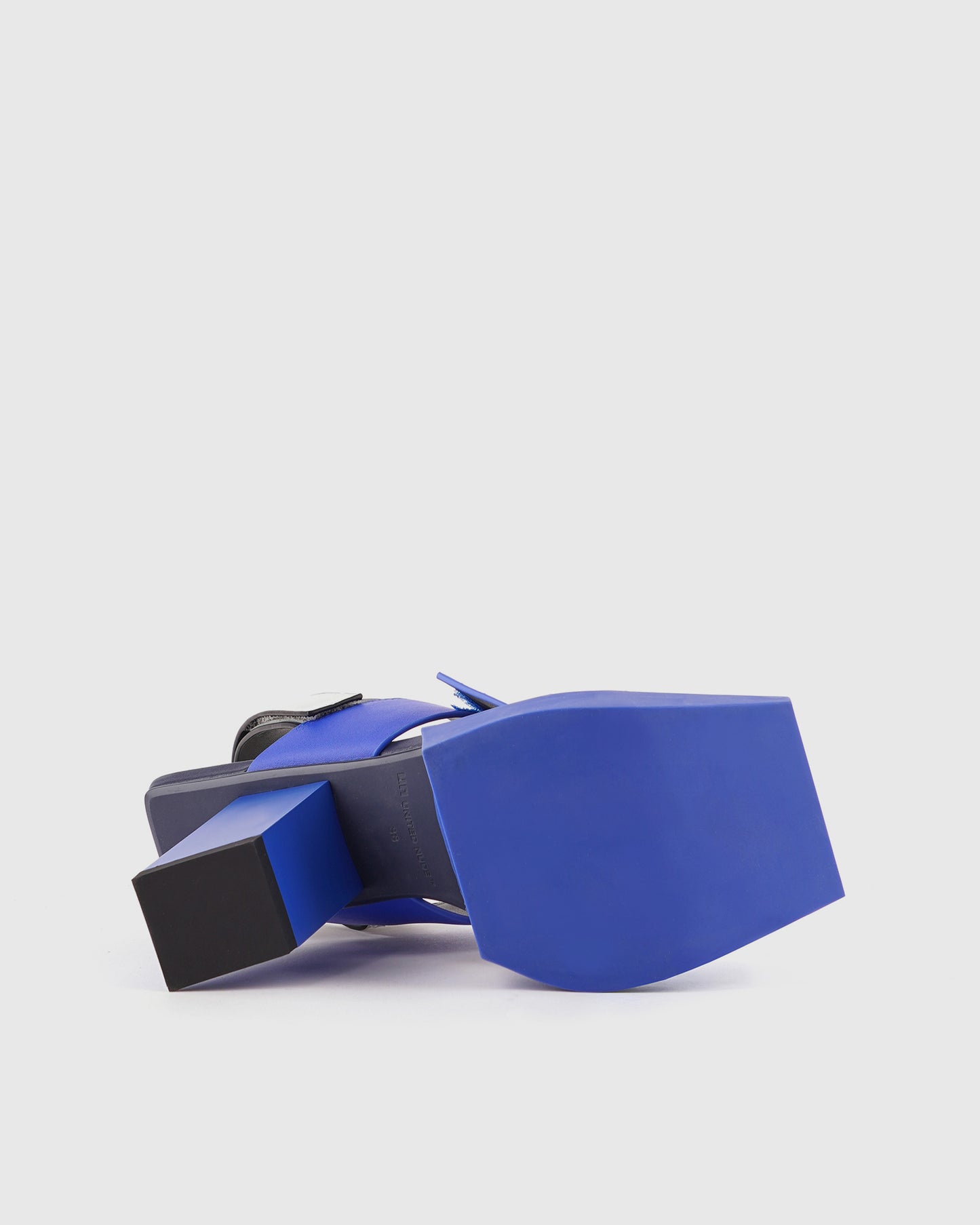 קונסטרקט היי נילה