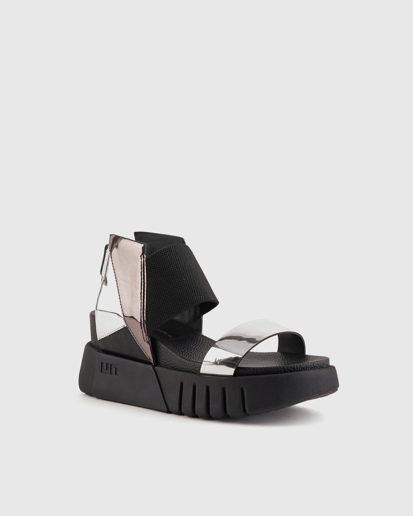 דלתא 3D סנדל אפטרלייט