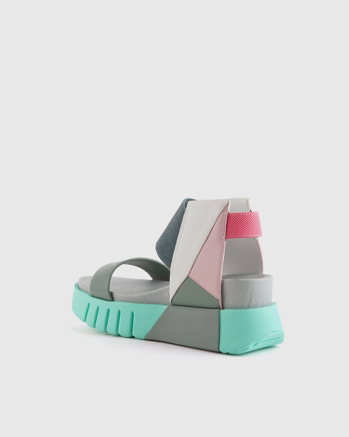 דלתא 3D סנדל פיוצ'ר מיקס