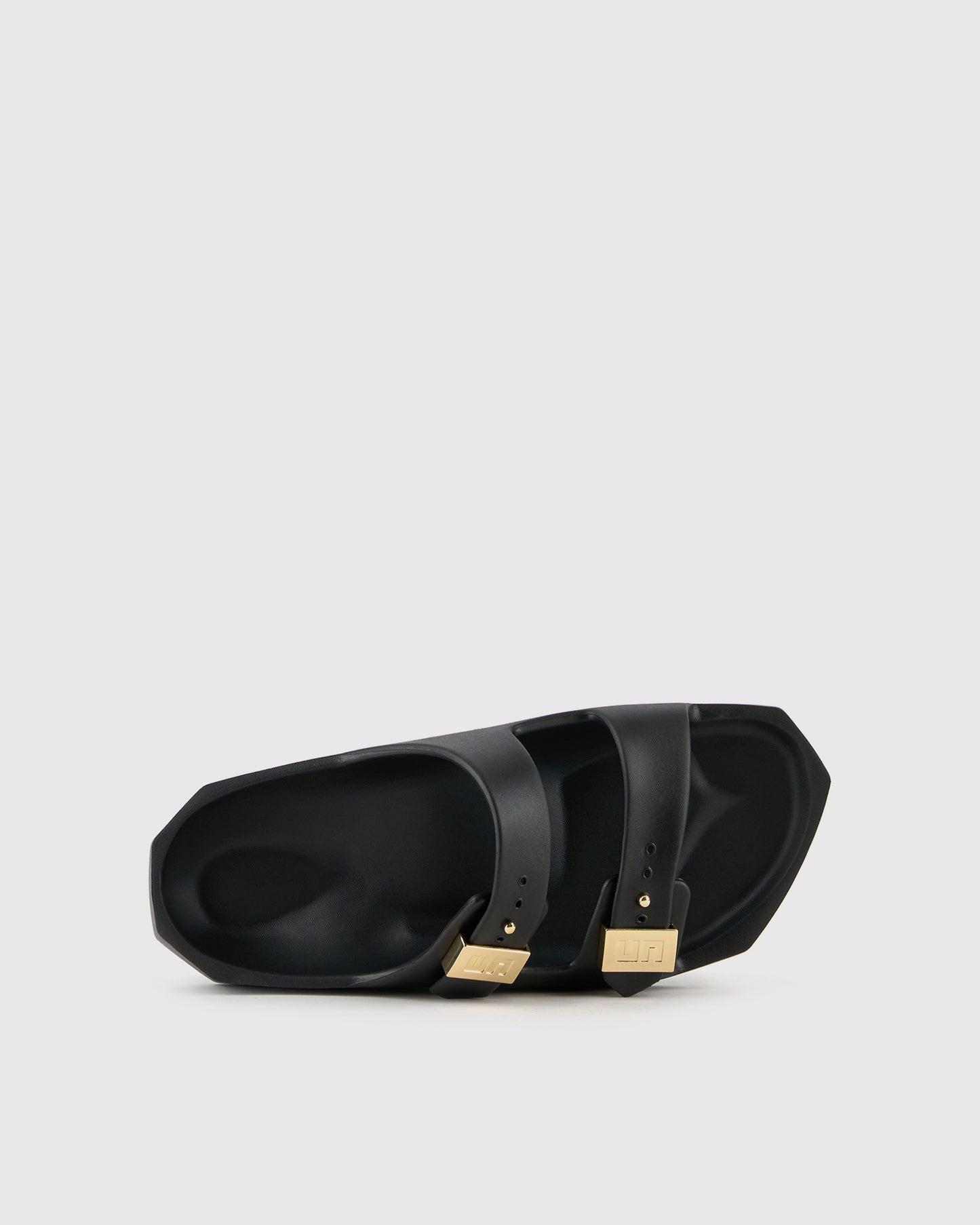 מוזס בלק&גולד