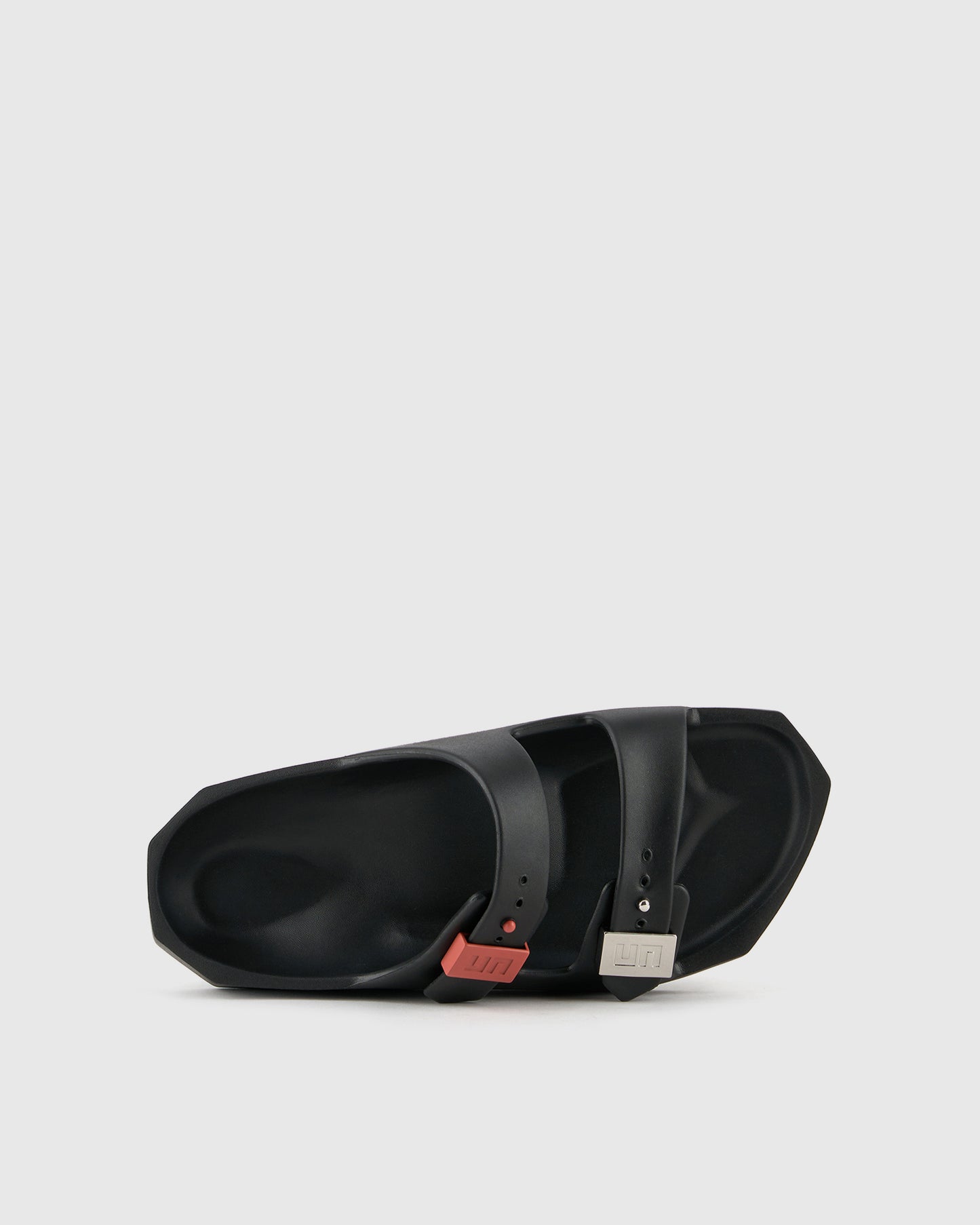 מוזס בלק&נבולה