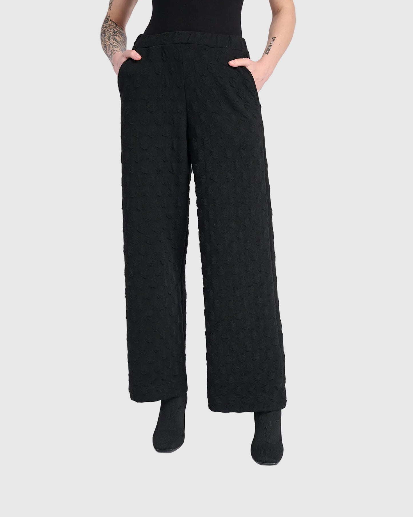 מכנסי בסטי חורפי שחור מקומט