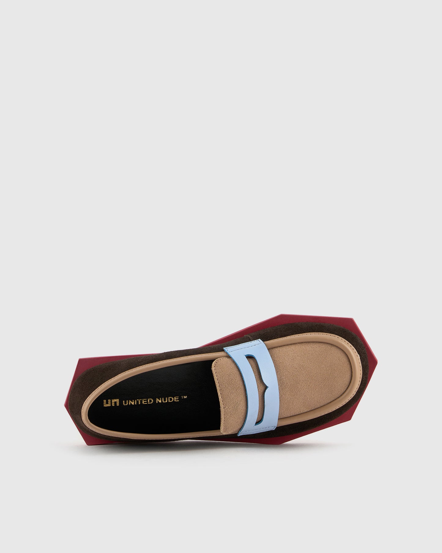 פולי לאופר לו אמבר גלו