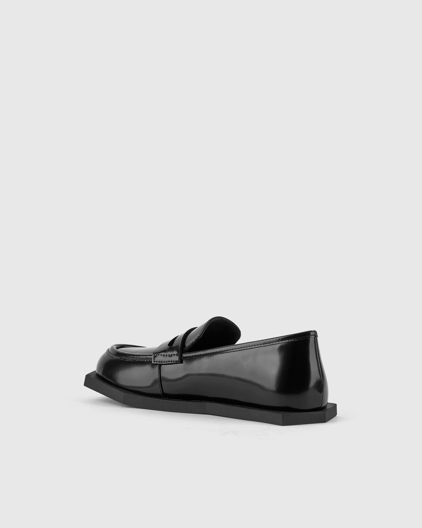 פולי לאופר לו שחור