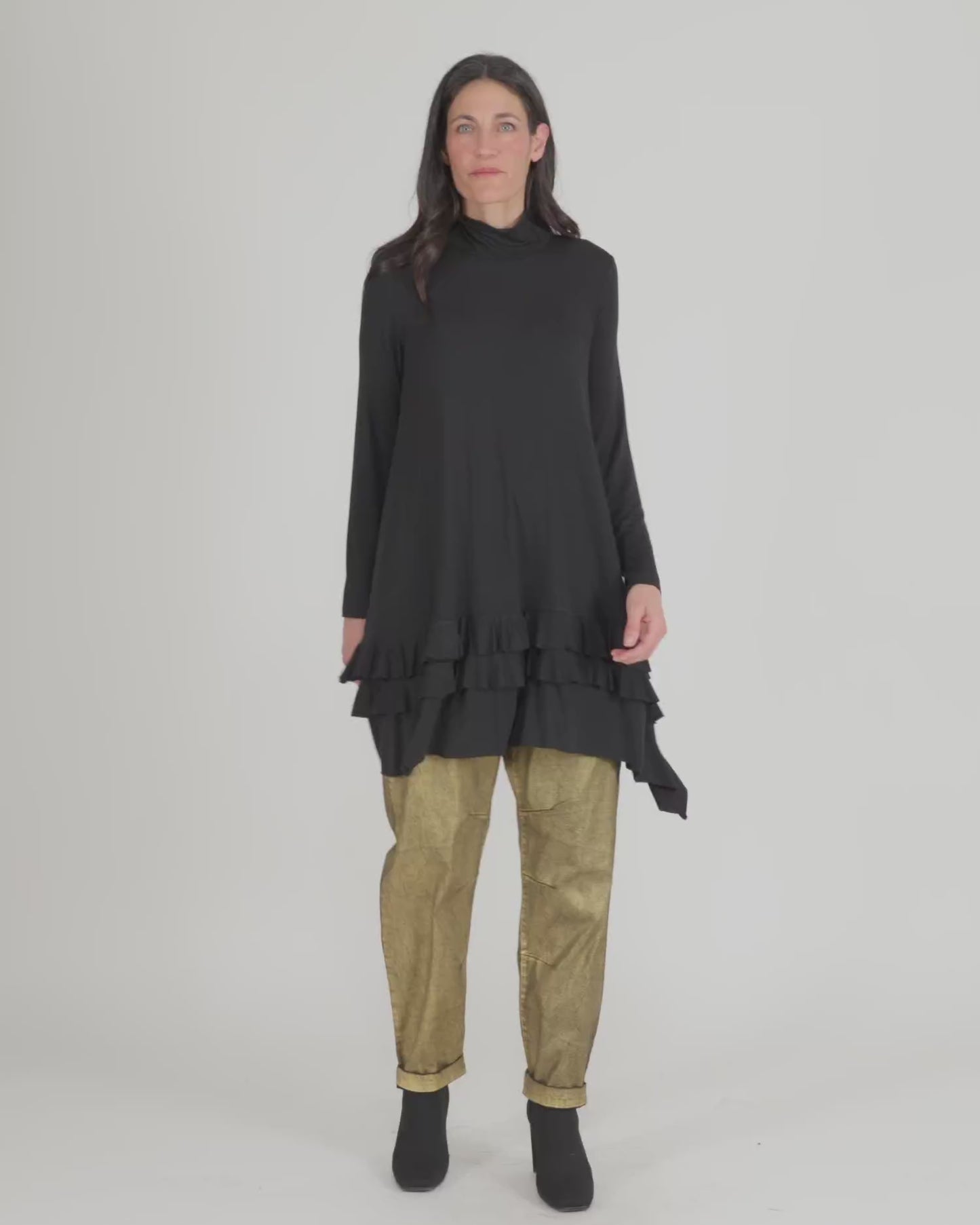 להעלות ולנגן וידיאו לגלריית צפיה, טוניקה אורבן דנטל שחורה
