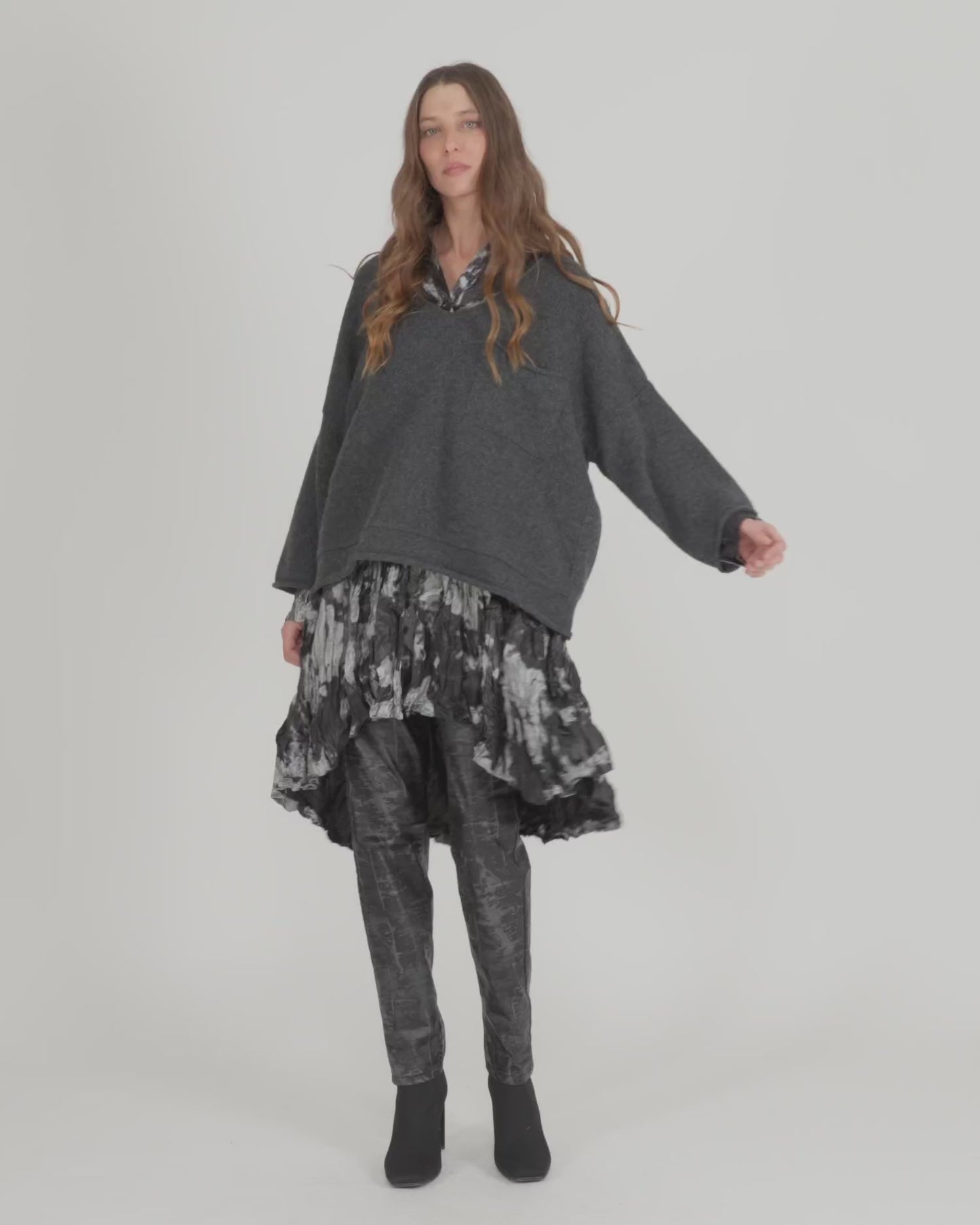 להעלות ולנגן וידיאו לגלריית צפיה, טוניקה מטאלית כסף
