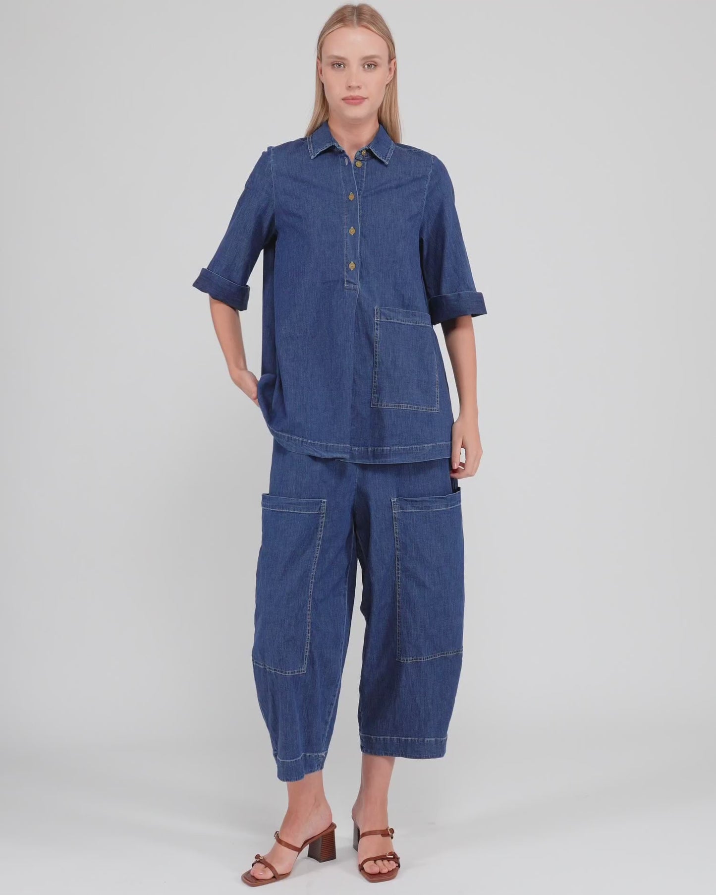 להעלות ולנגן וידיאו לגלריית צפיה, מכנסי ג&amp;#39;ינס כיסים
