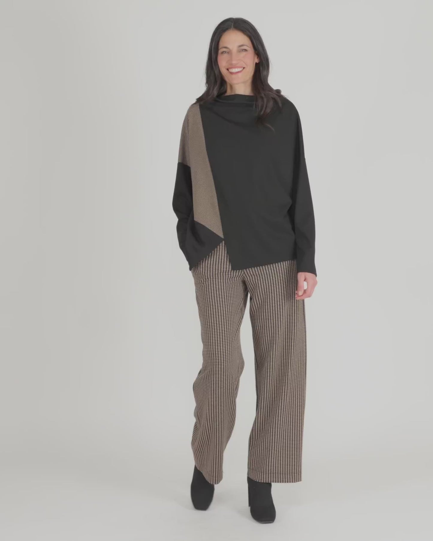 להעלות ולנגן וידיאו לגלריית צפיה, סווטשירט מחולק פפיטה שוקולד
