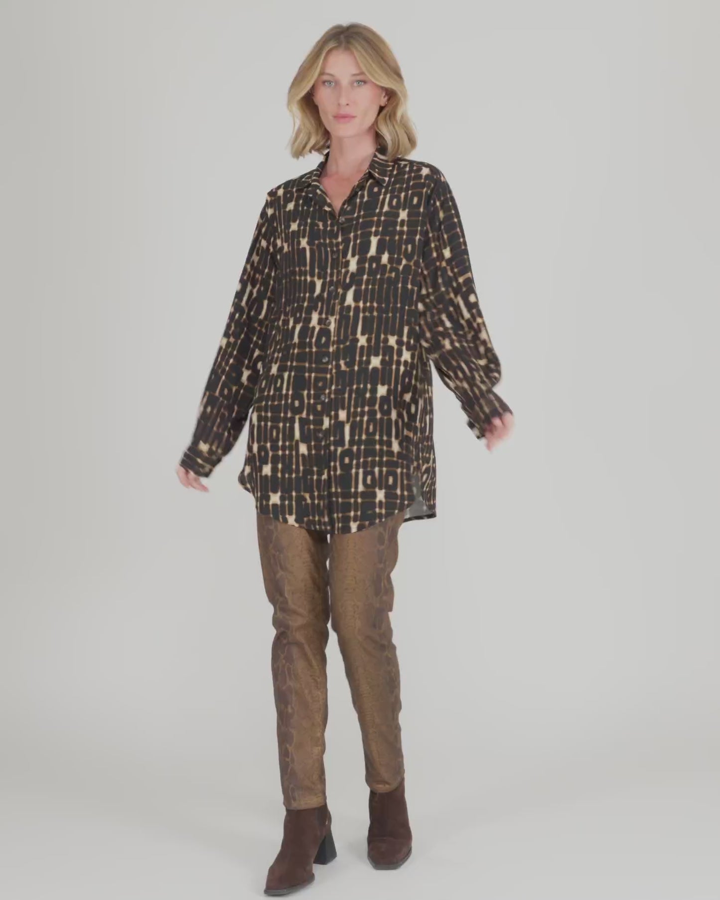 להעלות ולנגן וידיאו לגלריית צפיה, חולצה גברית מודפסים
