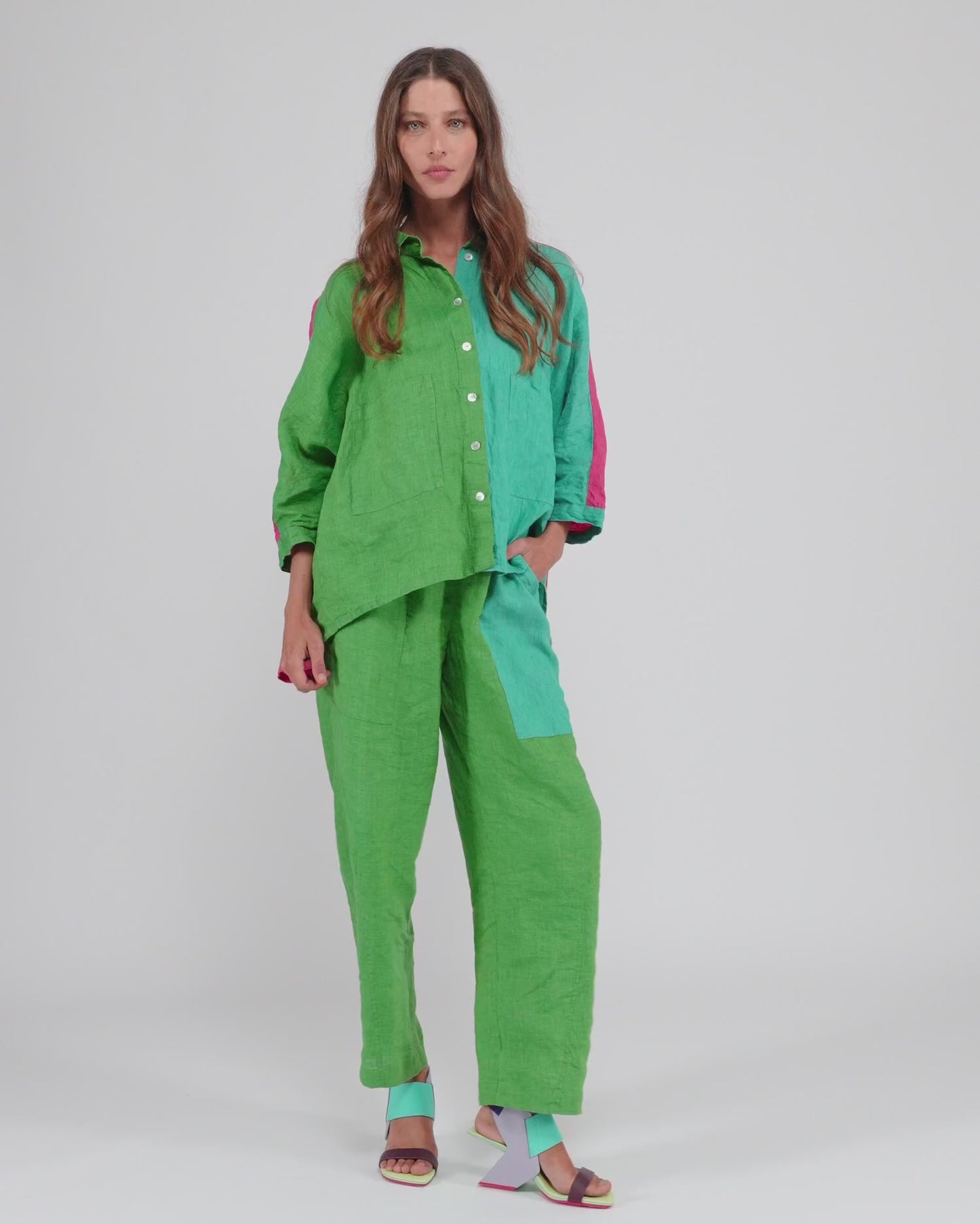 להעלות ולנגן וידיאו לגלריית צפיה, מכנסי פשתן כיס טורקיז
