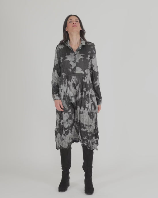 להעלות ולנגן וידיאו לגלריית צפיה, שמלה מטאלית כסף
