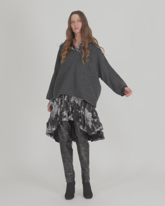 להעלות ולנגן וידיאו לגלריית צפיה, סוודר כיס אפור
