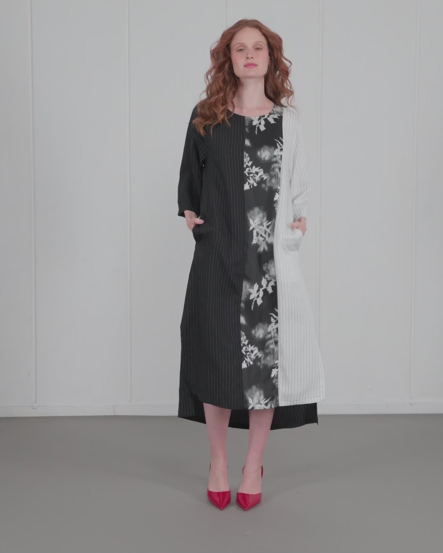 להעלות ולנגן וידיאו לגלריית צפיה, שמלה שילוש שחור לבן מיקס
