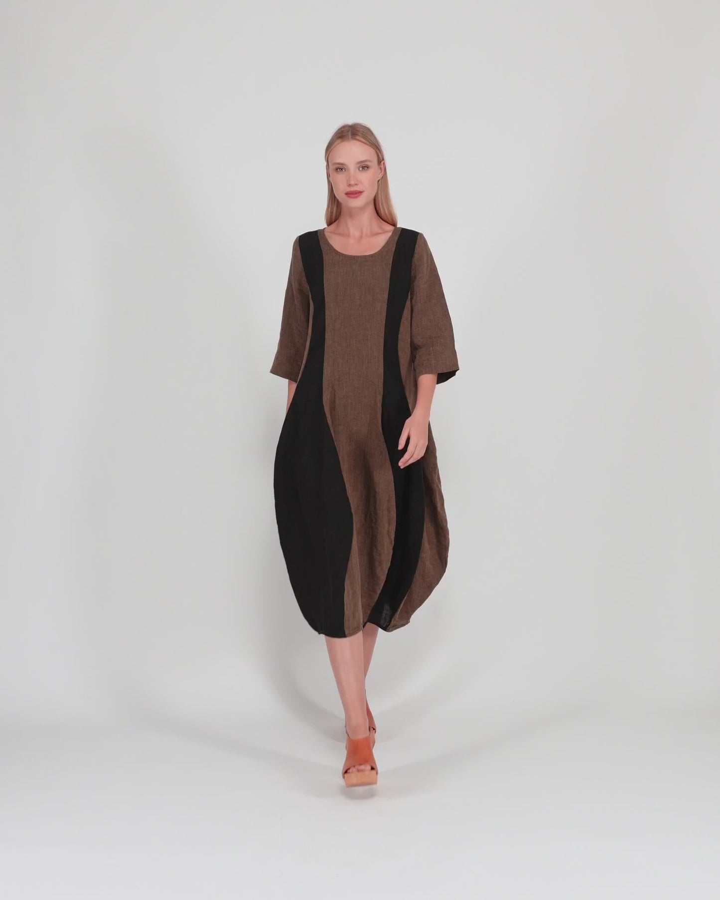 להעלות ולנגן וידיאו לגלריית צפיה, שמלה גולדי פשתן חומה
