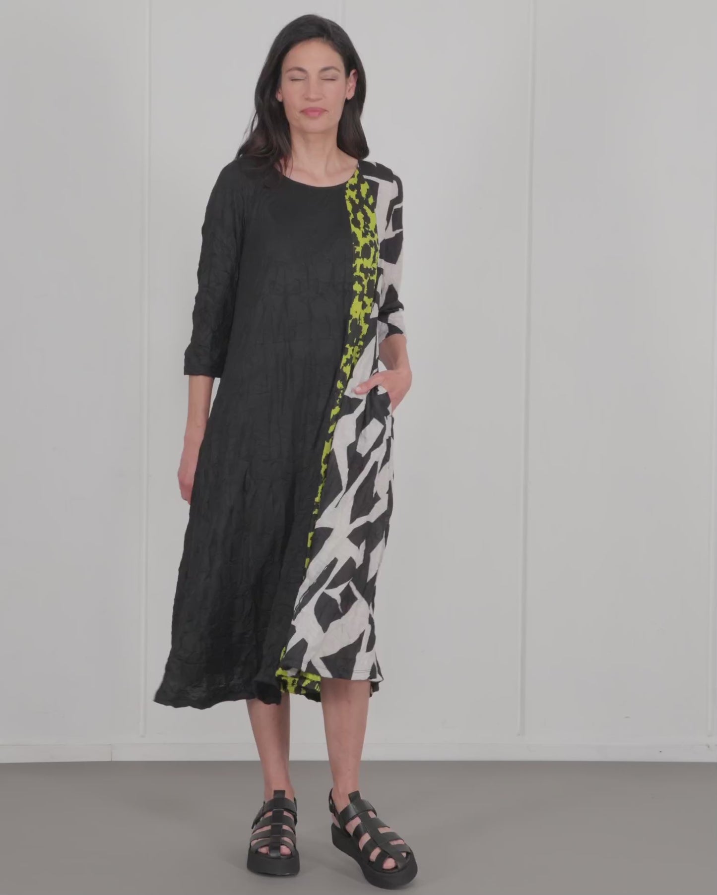 להעלות ולנגן וידיאו לגלריית צפיה, שמלה קרינקל מרגלית ירוקה
