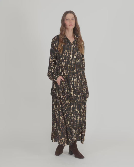 להעלות ולנגן וידיאו לגלריית צפיה, שמלה רטרו מודפסים
