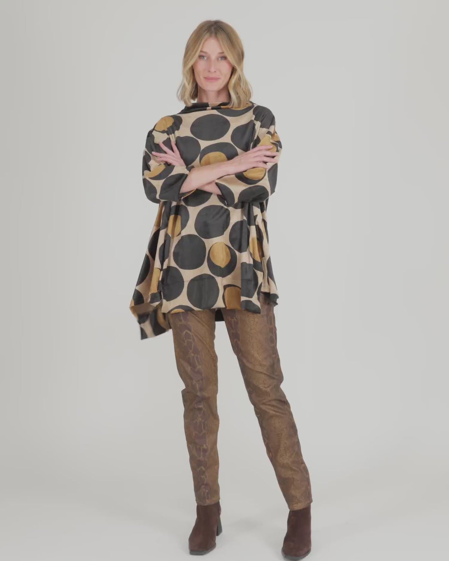 להעלות ולנגן וידיאו לגלריית צפיה, טוניקה פורצת קטיפה עיגולים
