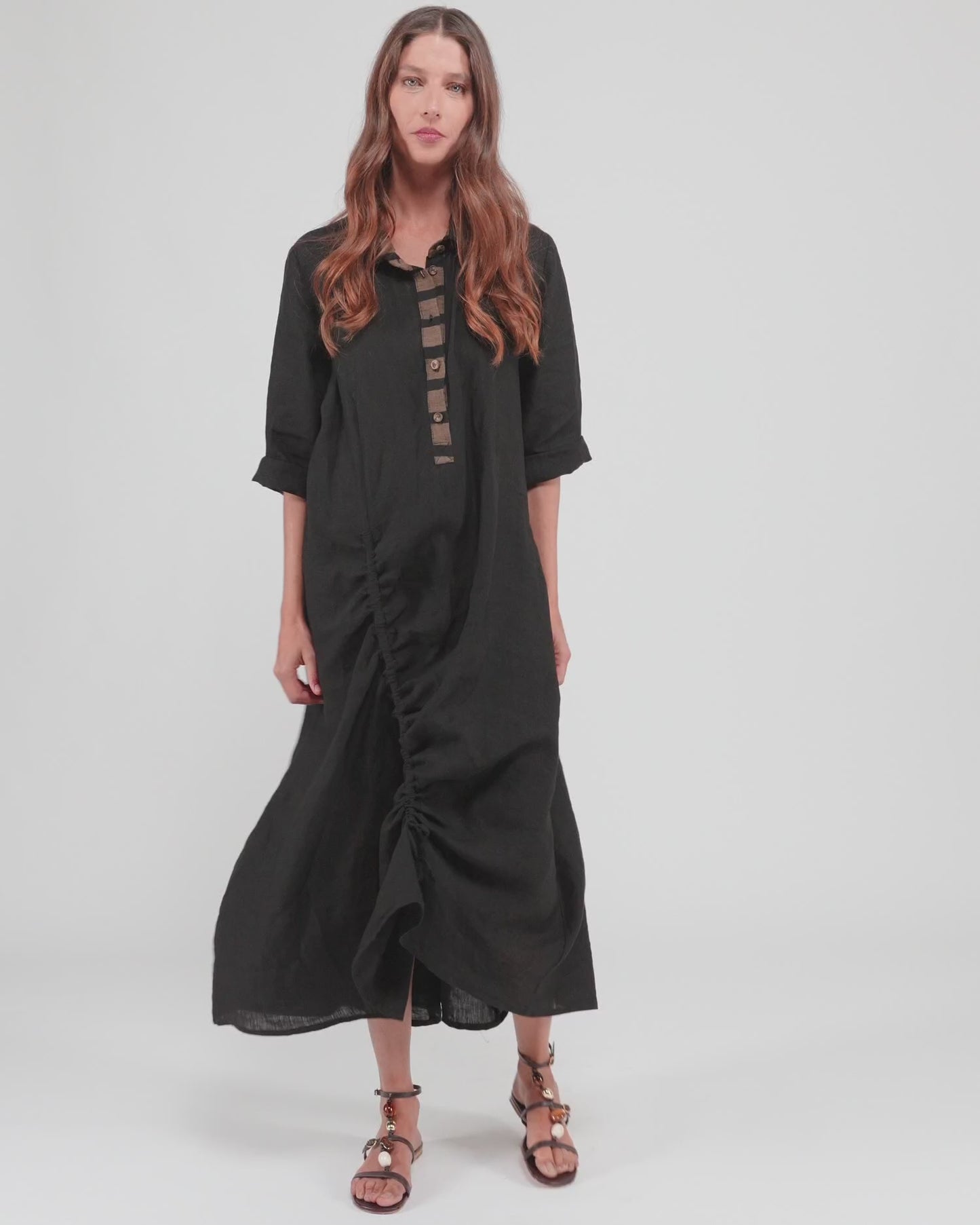 להעלות ולנגן וידיאו לגלריית צפיה, שמלה איסוף שחורה
