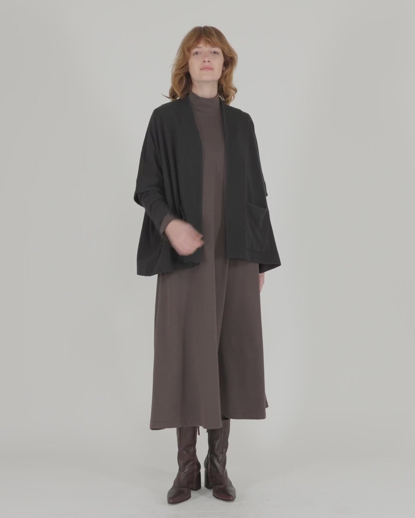 להעלות ולנגן וידיאו לגלריית צפיה, שמלה אורבן גולף מוקה
