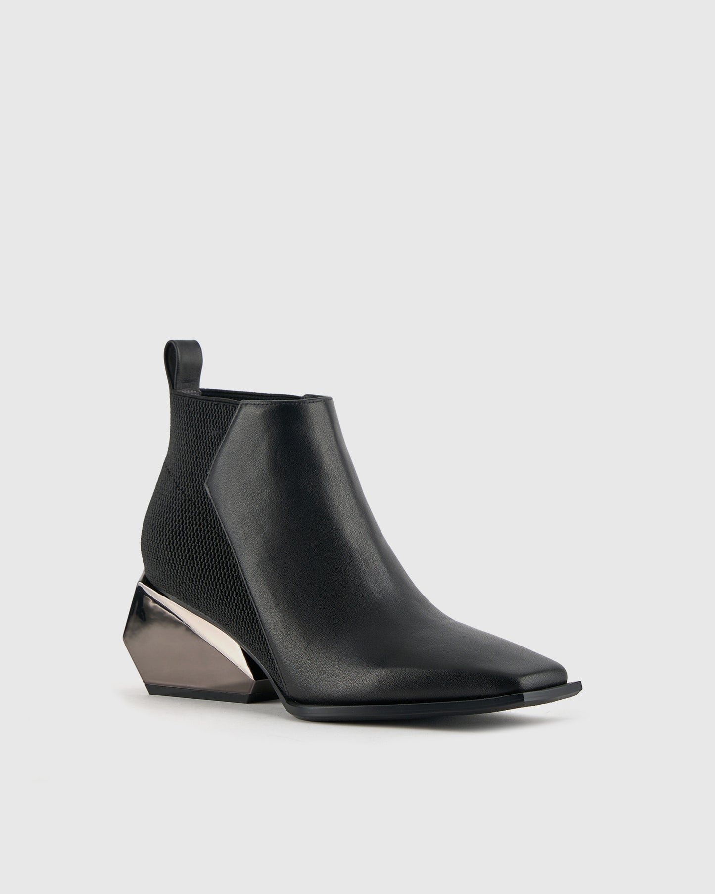 ריקי מיד שחור