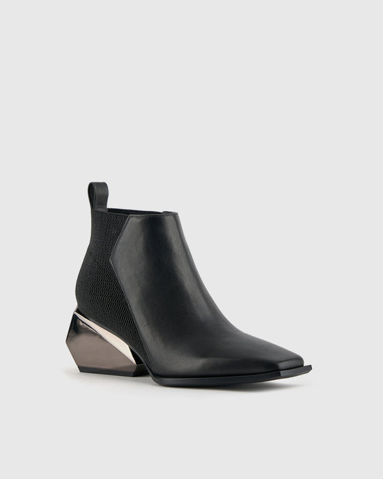 ריקי מיד שחור